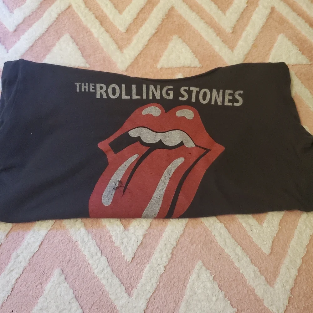 Tee - Picture 1 of 2